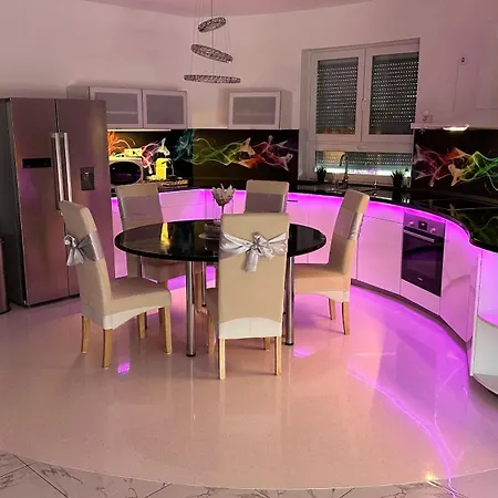 Apartment Reginahouse *