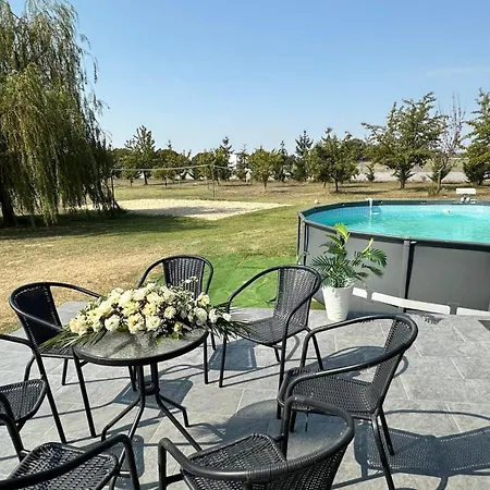 Reginahouse Apartment Szigetszentmiklos